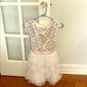 Girls dress size 8